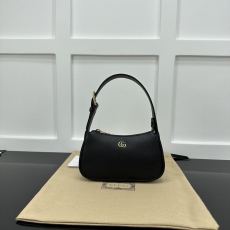 Gucci Hobo Bags